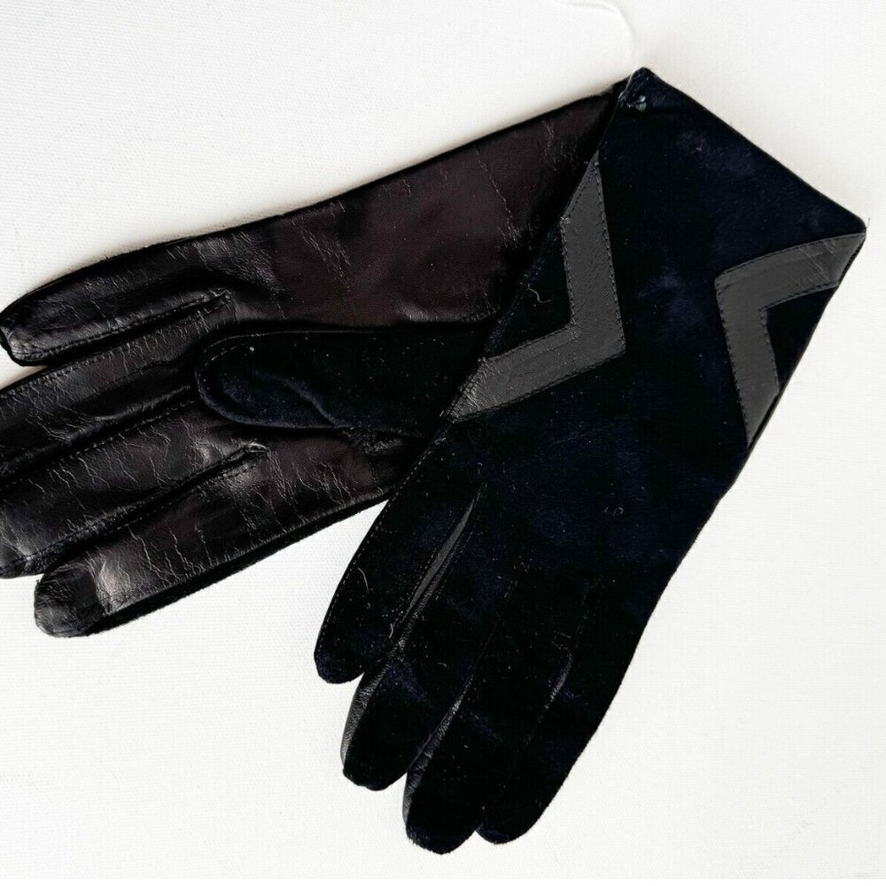 Vintage Eaton's Made in Italy Suede Gloves 8/S